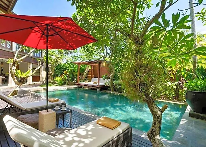 Shady Greenish 3 Bedroom Private Pool Zn47 *