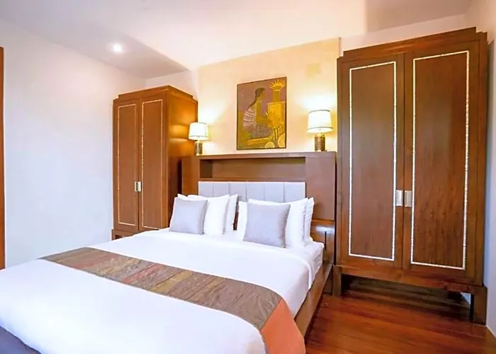 Shady Greenish 3 Bedroom Private Pool Zn47 Jimbaran (Bali)